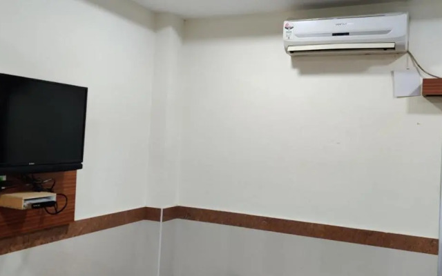 OYO 23687 Kumaran Millennium Residency