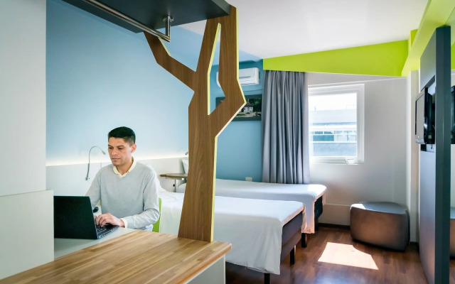 ibis Styles Curitiba Centro Cívico