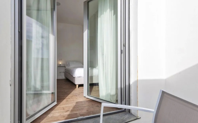 Deluxe Apartment - Grey by Wonderful Italy