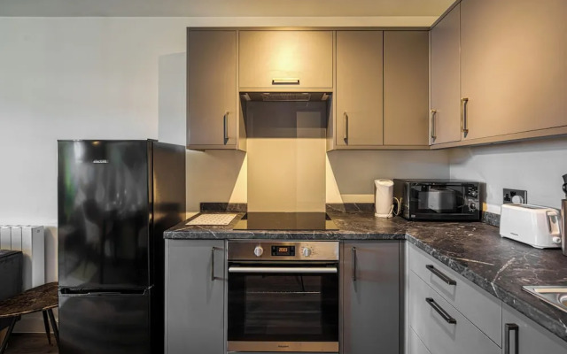 Renaissance House Apartments