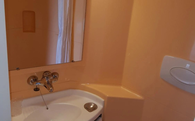 Première Classe Amiens Est - Glisy