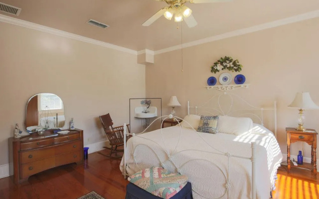The Hinson House Bed & Breakfast