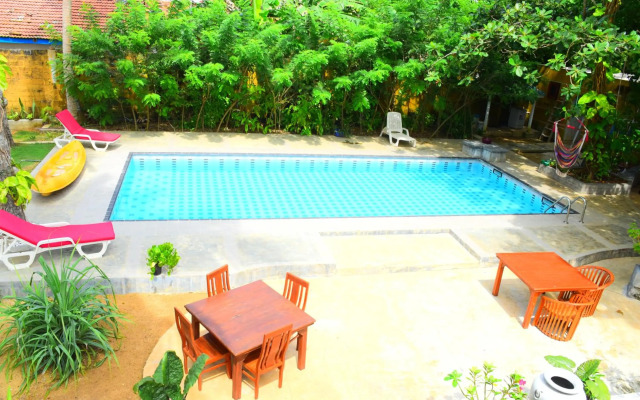 Ocean Caves, Balapitiya