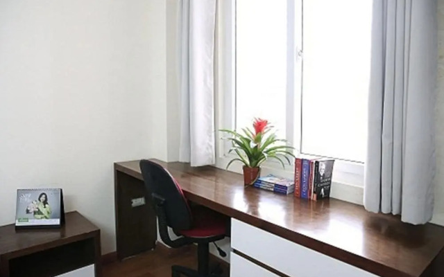 V House 1 Serviced Apartment