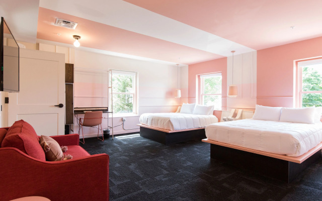 The Russell Nashville