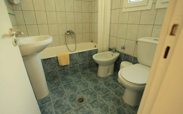 Отель Bomo Tosca Beach