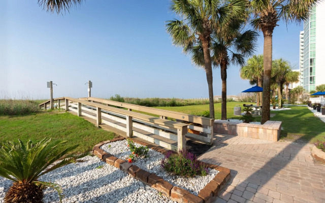 Maritime Beach Club