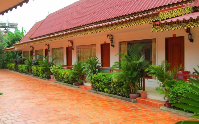 Reaksmey Meanrith Guesthouse and Residence