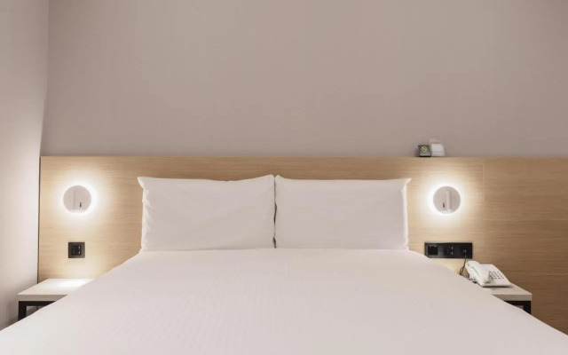 Sweet Hotel