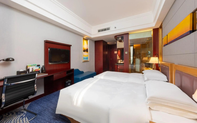 Zhuhai Charming Holiday Hotel