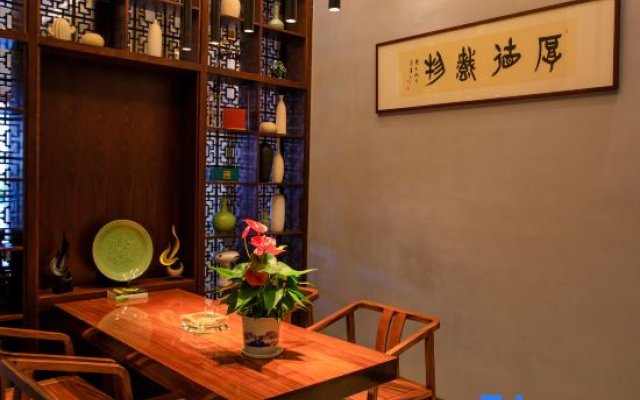 Cixi Zhouxiang Zhouhong Hotel