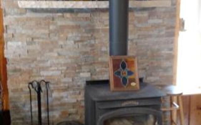 East Tawas Rustic Retreat