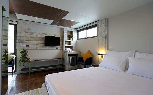 The River House Chiangkhan Hotel