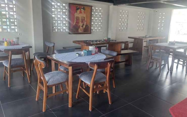 Hotel Wisma Mangurna — 2-star hotel in Dolok Sanggul