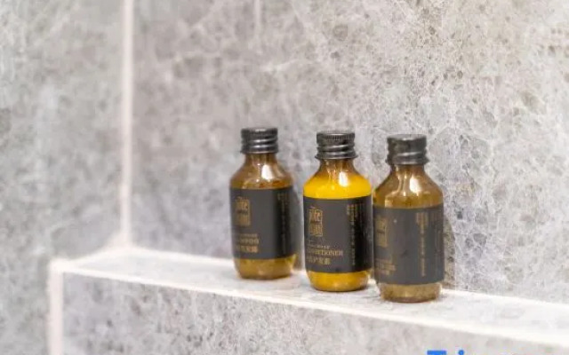 Parkgeun Hotel (Shenzhen Hubei Metro Station)