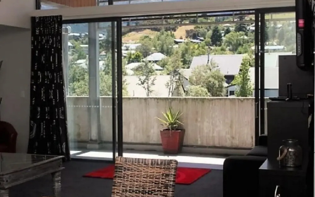 Apartment 01