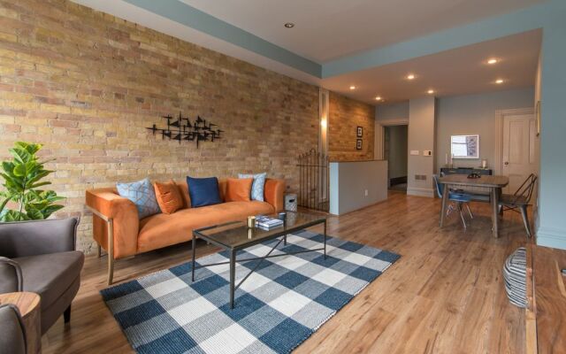 Charming 3Br In Queen Street East By Sonder