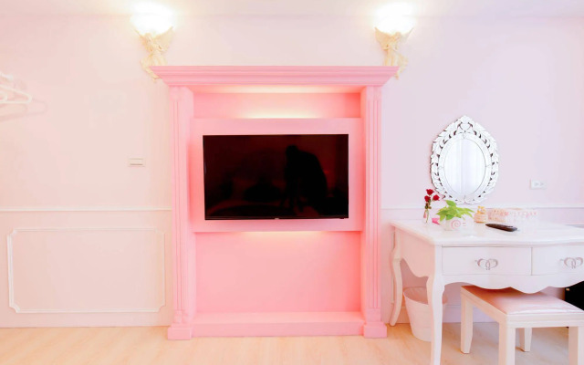 Welcome The Sun Enjoy The Moon