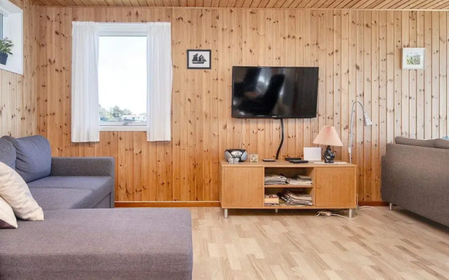 6 Person Holiday Home in Ebeltoft-by Traum