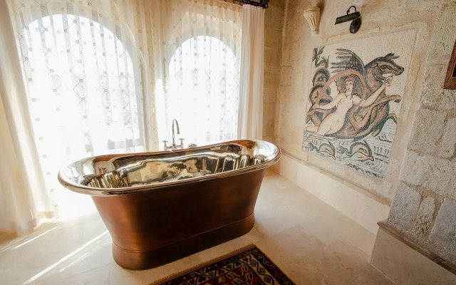 Sultan Cave Suites