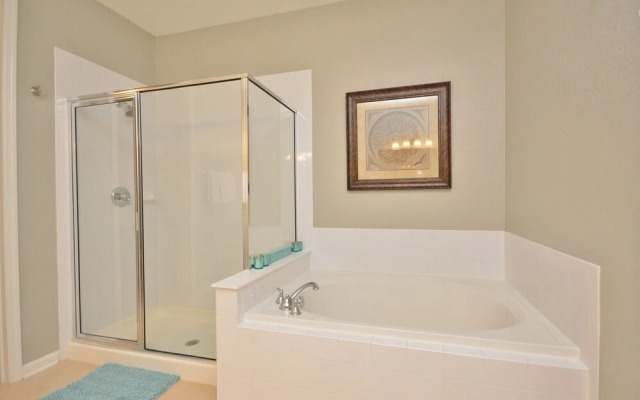 Peaceful Cay Deluxe 3 Bedroom Condo by Redawning