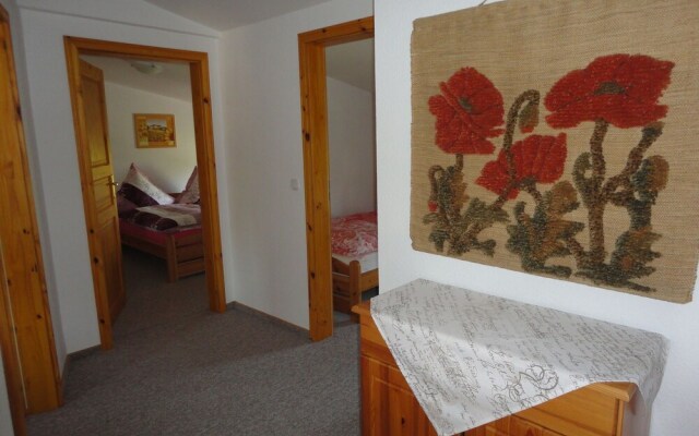 Beautiful Farmhouse Flat With Garden