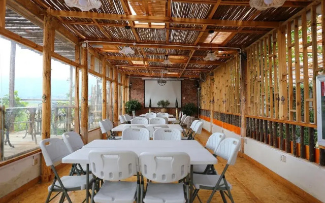 Xisha Cloud Mountain Holiday Hotel