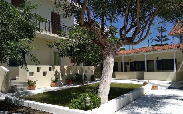 Sarantakis Apartments
