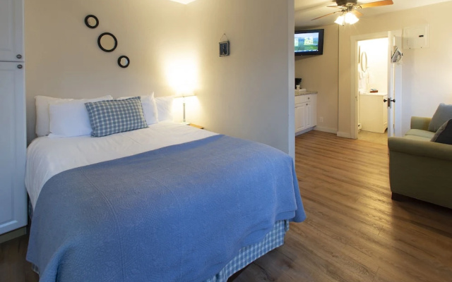 Edgewater Resort