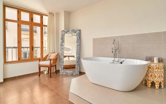 Luxury 1st floor apartment in Nerja