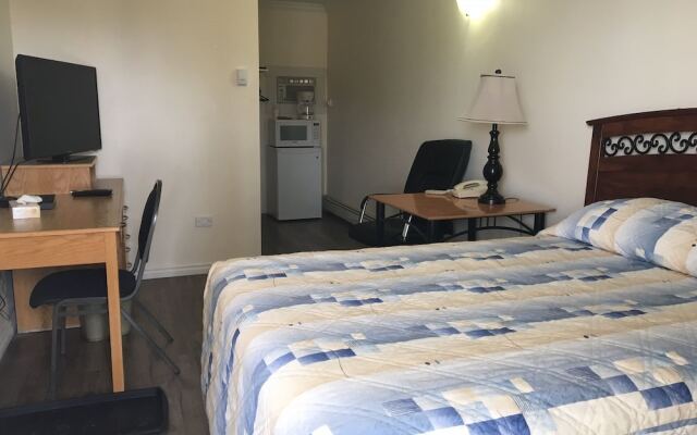 Grassland Motel