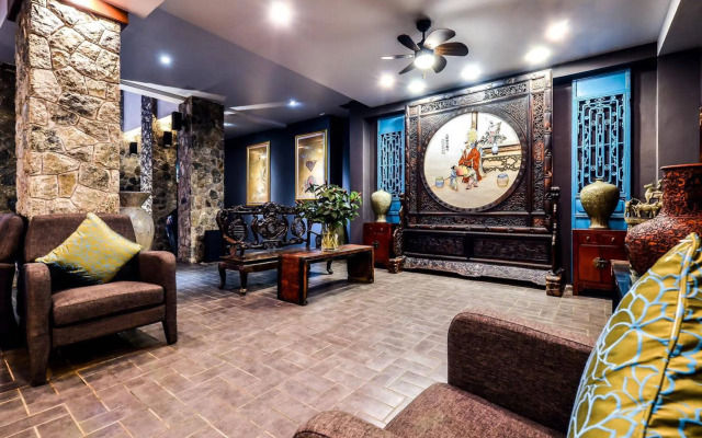 Lap Roi Karon Beachfront