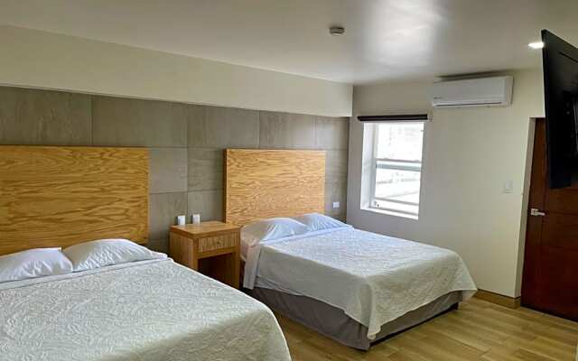 Hotel Plaza OSCARCEL