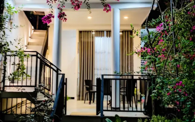 Flower shade villa