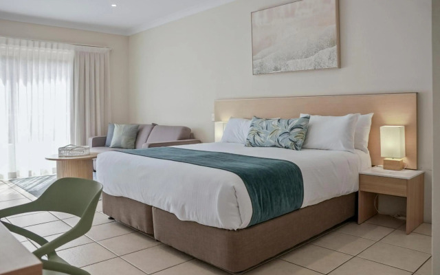Terrigal Sails Serviced Apartments