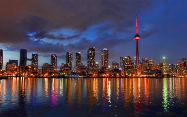 Yorkville Penthouse Studio Yonge & Bloor