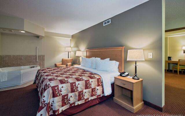 AmeriVu Inn & Suites - Waconia