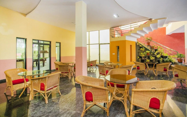Hotel Comforts Suites