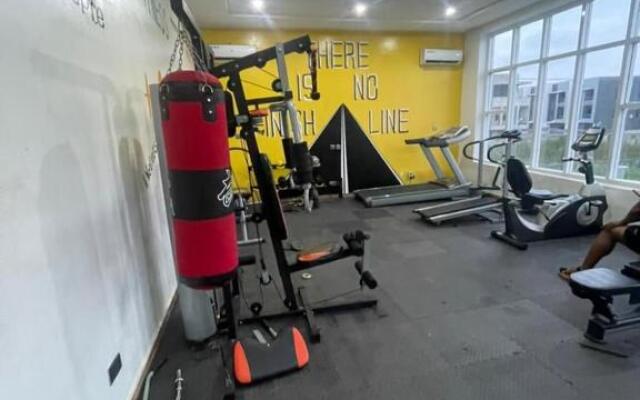 4 bedroom apartment available osapa