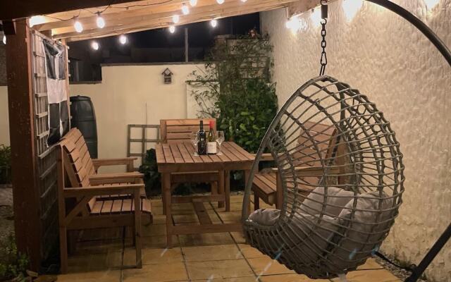 Bescot House, Bramble Hill, Bude, 4 bed det House