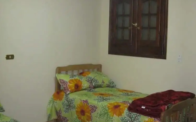 Three Bedroom Apartment With Pyramids View
