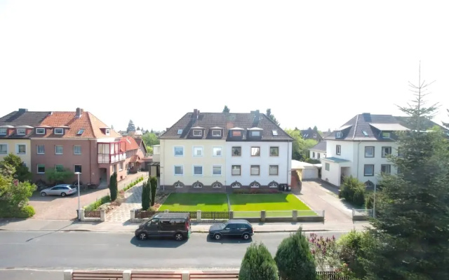 PRIVATE APARTMENT SCHÖNBERGSTRAßE