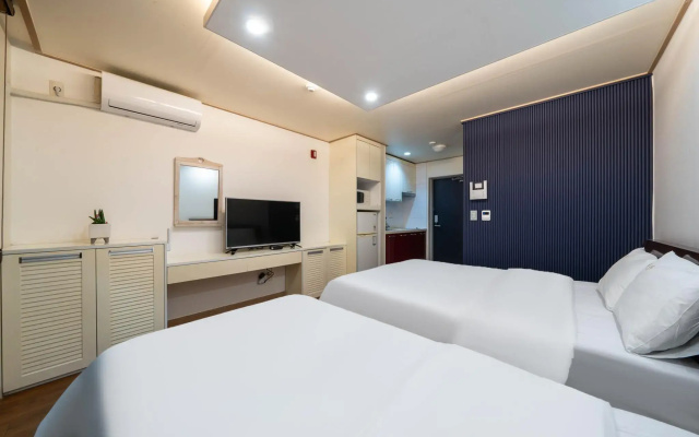 EAN Residence Hotel