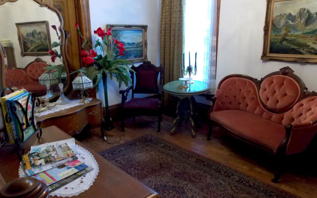Three Gables B&B