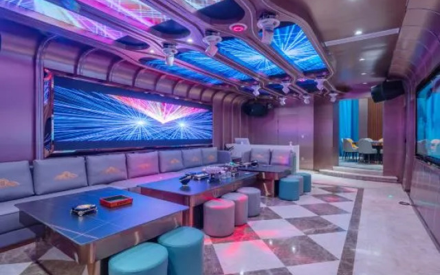 Shishi Laiya Fortune Hotel (Quanzhou South Railway Station)