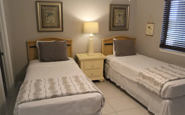 473 Mainsail 2 Bedroom Condo by RedAwning