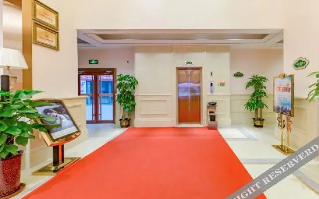 Vienna 3 Best Hotel (Jinan Lanxiang Road Quanli Auto Parts City)