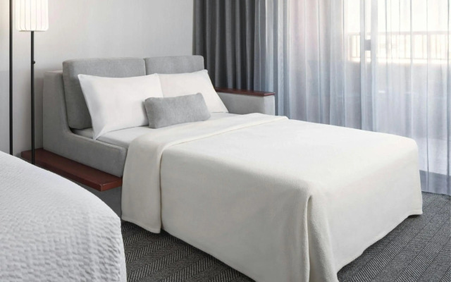Courtyard by Marriott Farmington