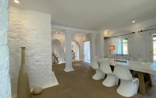 Villa Alessandra - Near Ornos Beach