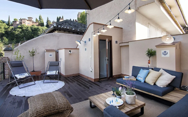 Alhambra Boutique Penthouse Terrace